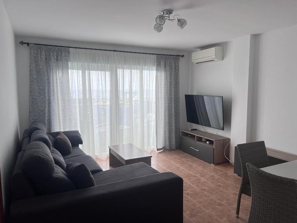 Apartamentos La Caleta كاليتا دي فيليز المظهر الخارجي الصورة