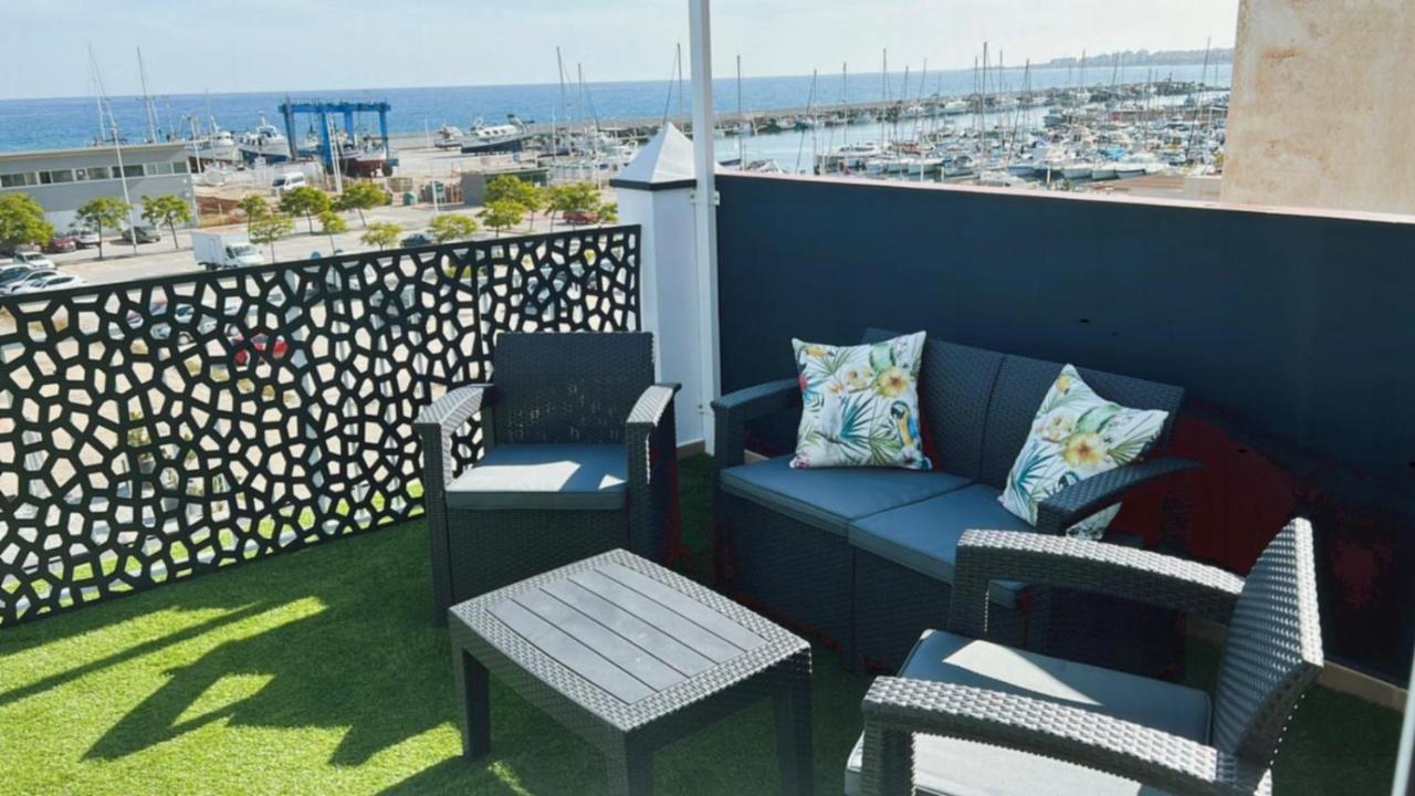 Apartamentos La Caleta كاليتا دي فيليز المظهر الخارجي الصورة